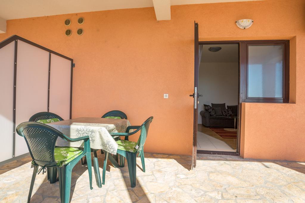 Apartment Ema Подстрана Номер фото