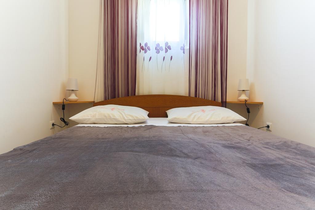 Apartment Ema Подстрана Номер фото