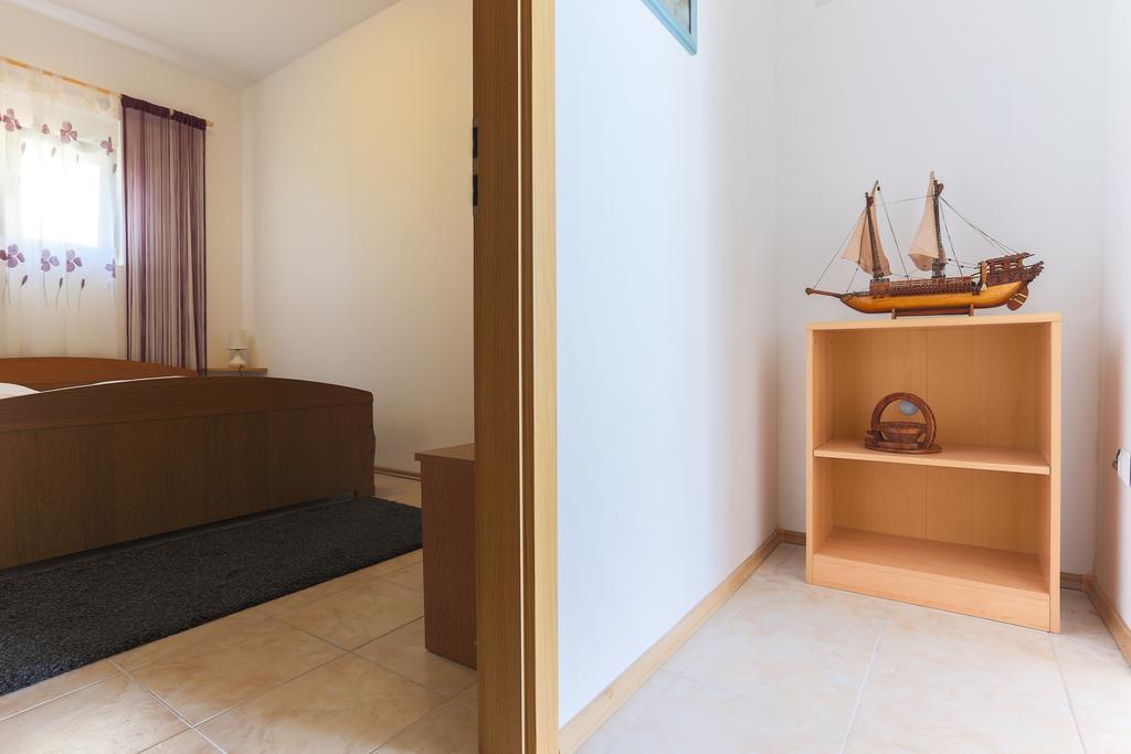 Apartment Ema Подстрана Номер фото